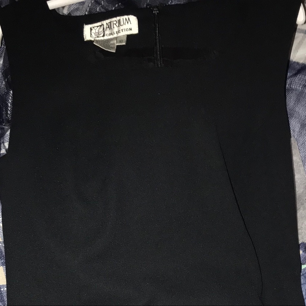 Atrium sleeveless black dress